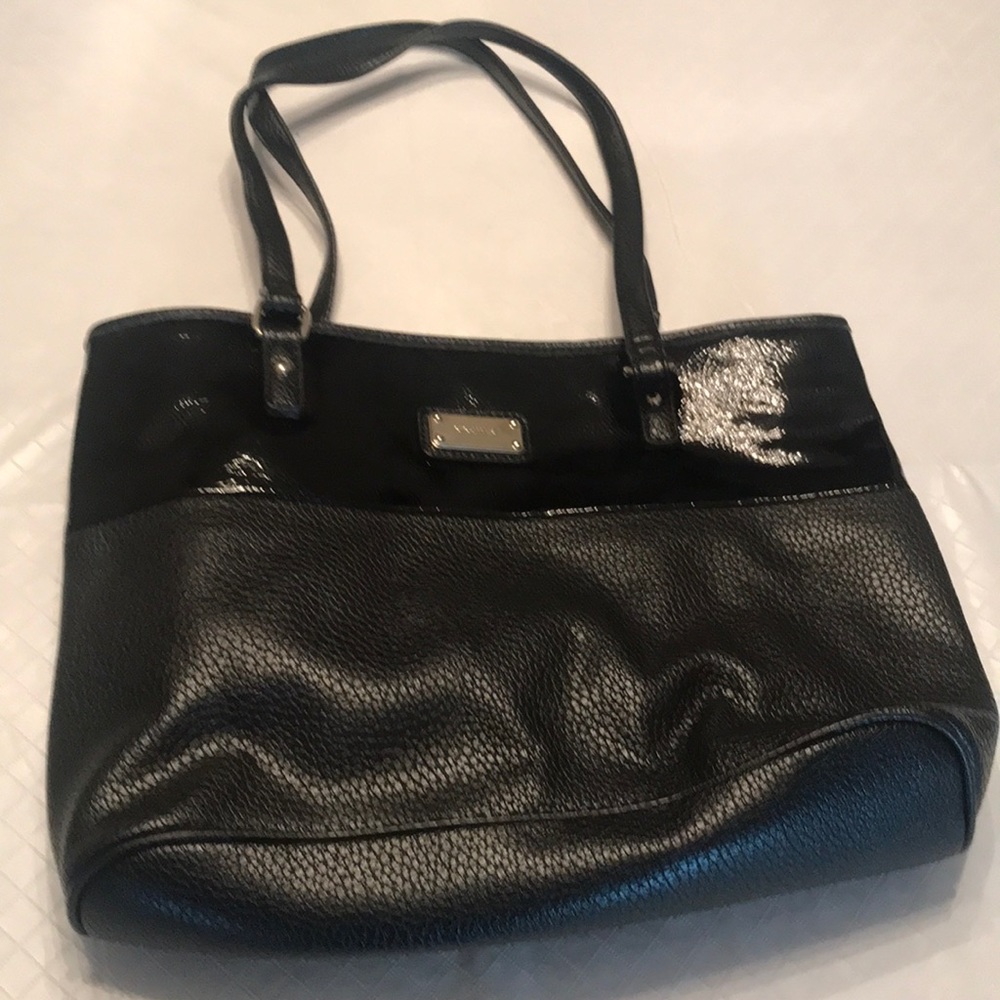 Black tote